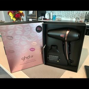 Professional hairdryer